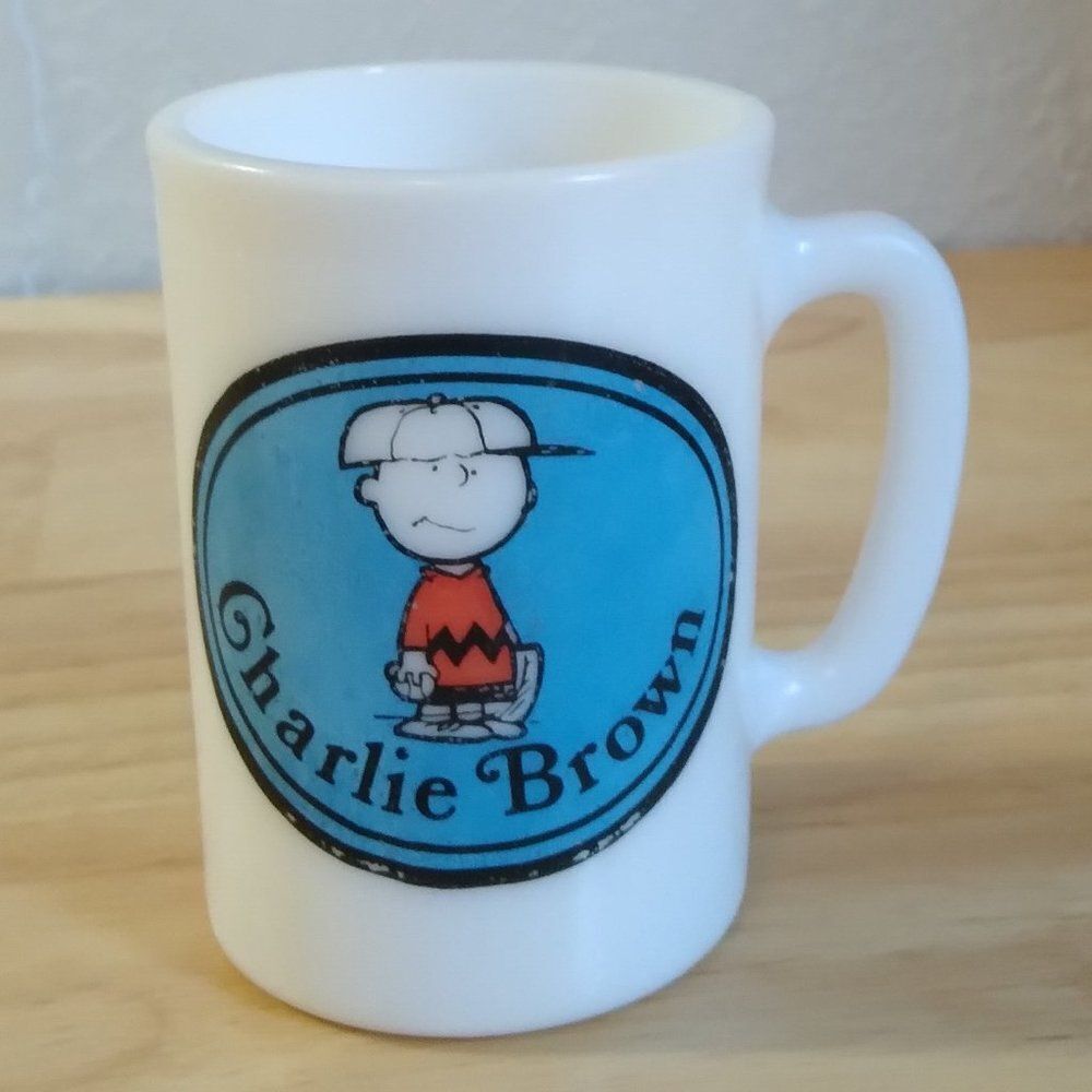 Vintage Charlie Brown Milk Glass Coffee Mug